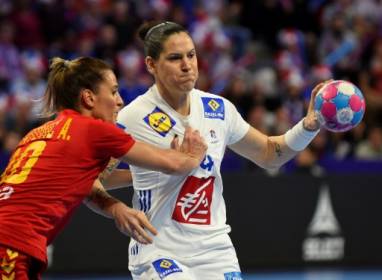 Euro de hand dames les Bleues le vent dans le dos face au Danemark.jpg Euro de hand dames les Bleues le vent dans le dos face au Danemark.jpg
