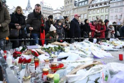 Attentat de Strasbourg une 5e victime est décédée.jpg Attentat de Strasbourg une 5e victime est décédée.jpg