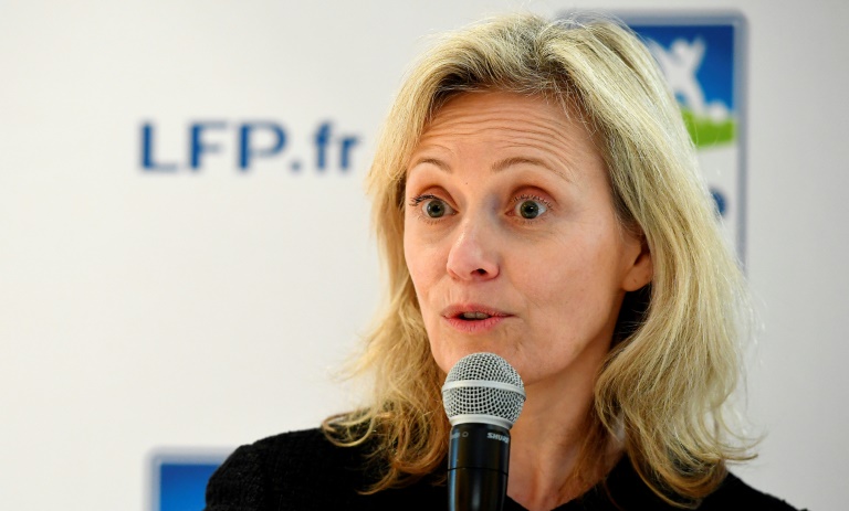 Racisme et homophobie dans les stades: une "fiche de signalement" en France.