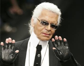 Pas de cérémonie, mais des défilés pour dire adieu à Lagerfeld.jpg Pas de cérémonie, mais des défilés pour dire adieu à Lagerfeld.jpg