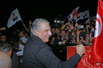 Coup de théâtre avant la présidentielle en Tunisie.jpg Coup de théâtre avant la présidentielle en Tunisie.jpg
