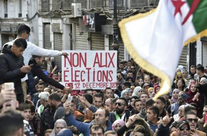 Présidentielle rejetée et sous tension en Algérie.jpg Présidentielle rejetée et sous tension en Algérie.jpg