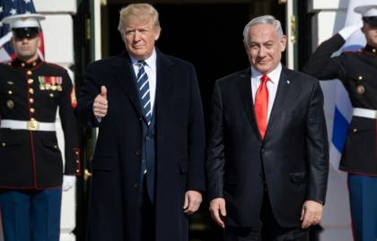Trump dévoile son plan de paix salué par Israël mais rejeté par les Palestiniens.jpg Trump dévoile son plan de paix salué par Israël mais rejeté par les Palestiniens.jpg