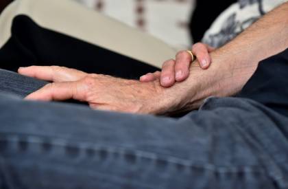 vers un accès facilité aux soins palliatifs à domicile.jpg vers un accès facilité aux soins palliatifs à domicile.jpg