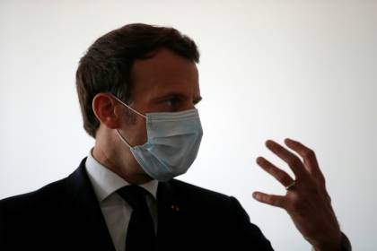 Macron face à la débrouille de la Seine Saint-Denis.jpg Macron face à la débrouille de la Seine Saint-Denis.jpg