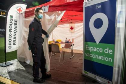 Véran défend l'ouverture de la vaccination, les indicateurs s'améliorent.jpg Véran défend l'ouverture de la vaccination, les indicateurs s'améliorent.jpg