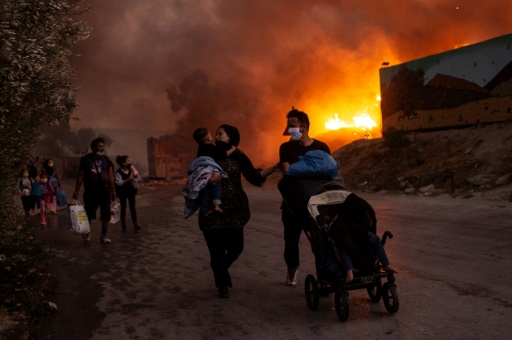 Un an après l'incendie du camp de Moria, la Grèce face aux critiques