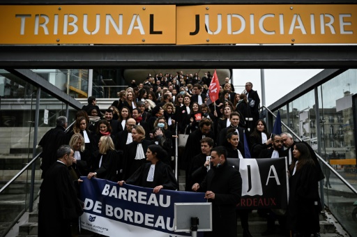 En "souffrance", la justice dans la rue pour réclamer des moyens "dignes"