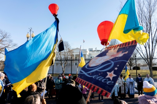 Ukraine : intense ballet diplomatique pour tenter de désamorcer la crise