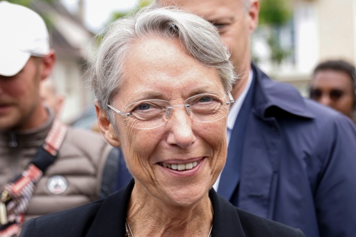 Premier conseil des ministres pour le gouvernement Borne, avec déjà une fausse note