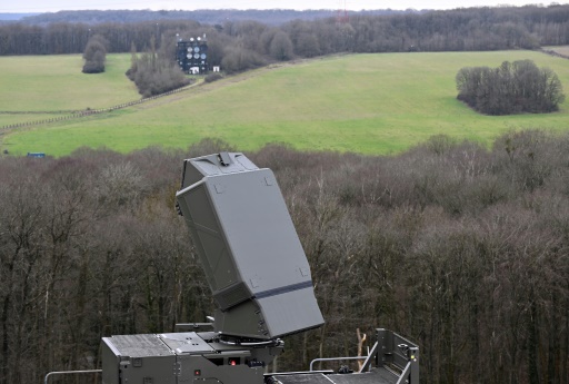Des yeux électroniques pour scruter le ciel ukrainien