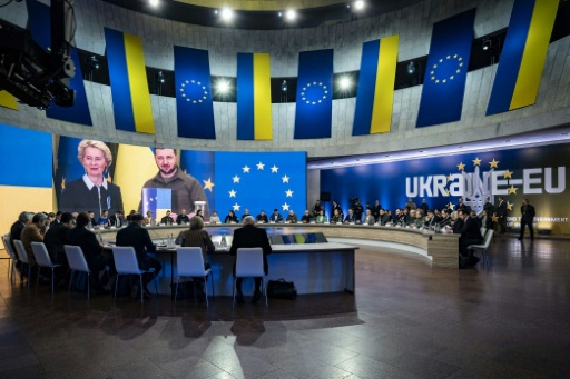 Kiev accueille un sommet avec l'UE en pleine offensive russe