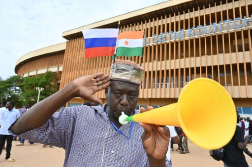 Niger : l'ultimatum de la Cedeao a expiré, l'espace aérien fermé