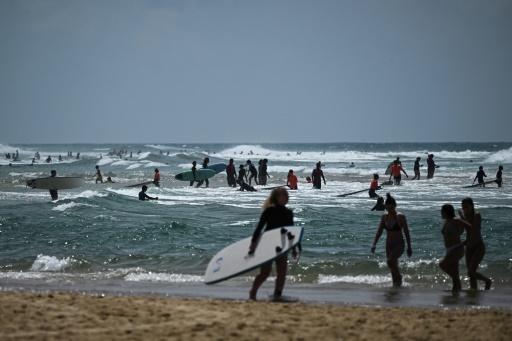 Dans les Landes, l'engouement pour le surf fait des vagues