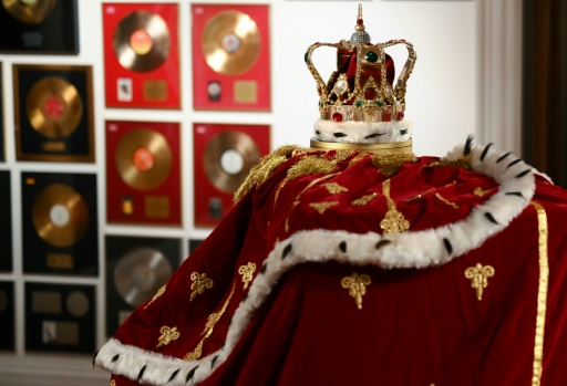 Vente aux enchères événement de milliers d'objets de Freddie Mercury