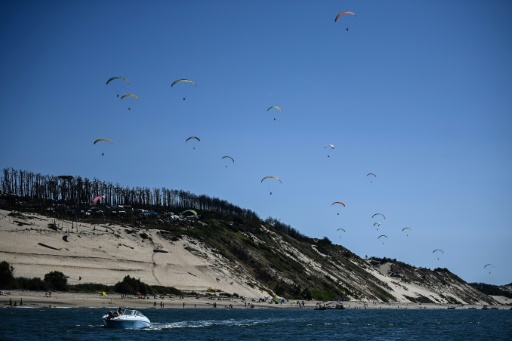 Gironde : patrouilles sur le banc d'Arguin, réserve devenue "parking à bateaux"