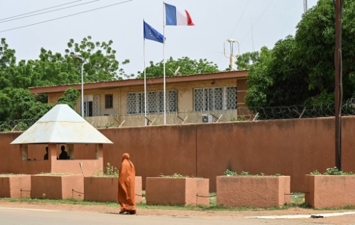 Le départ du Niger, ultime camouflet pour la France au Sahel