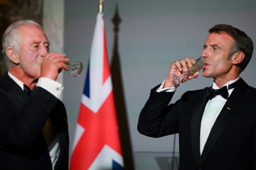 Charles III devant le Sénat français après un plaidoyer en faveur du lien franco-britannique