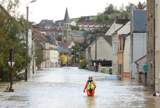 Pas-de-Calais: une décrue partielle mais le ciel scruté avec inquiétude