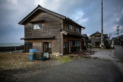 Séisme au Japon : un village épargné grâce à son architecture unique