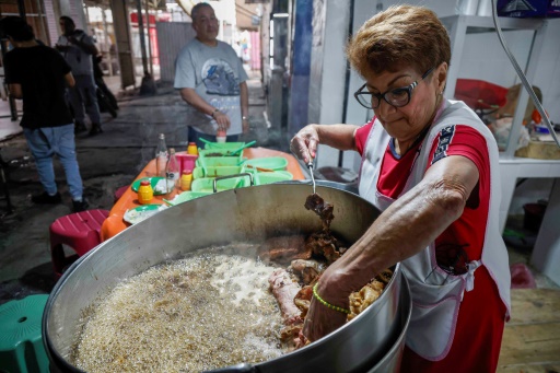 Mexique : dans l'univers des "tacos", les femmes se taillent une place à la machette