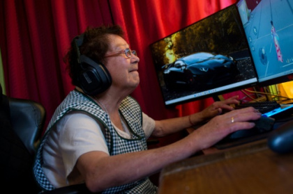 Chile granny finds solace, celebrity in online gaming.jpg