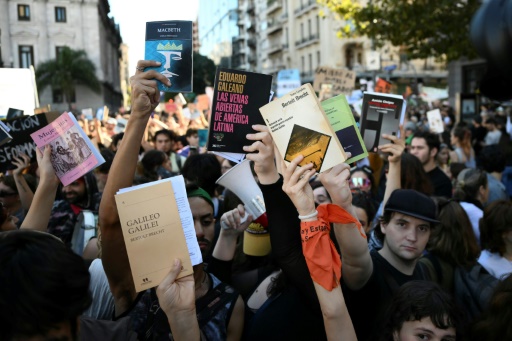 Argentine : manifestations massives pour défendre l'université publique contre l'austérité