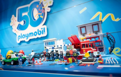 A 50 ans, Playmobil rêve d'une nouvelle jeunesse avec Taylor Swift.jpg A 50 ans, Playmobil rêve d'une nouvelle jeunesse avec Taylor Swift.jpg