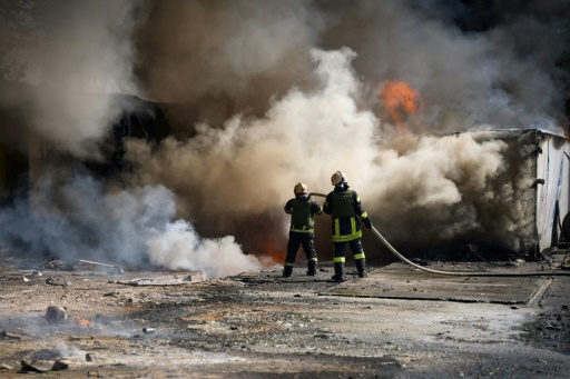 L'Ukraine visée par de nouvelles frappes mortelles au lendemain d'une attaque russe "massive"