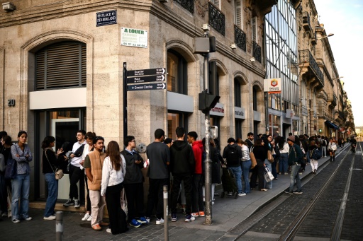 Pour manger, les distributions alimentaires "indispensables" à beaucoup d'étudiants