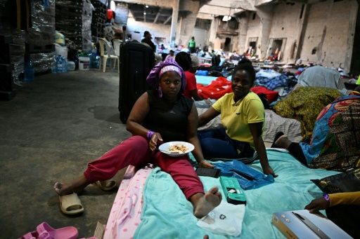 Au Liban en guerre, un entrepôt seul refuge pour des femmes de la Sierra Leone