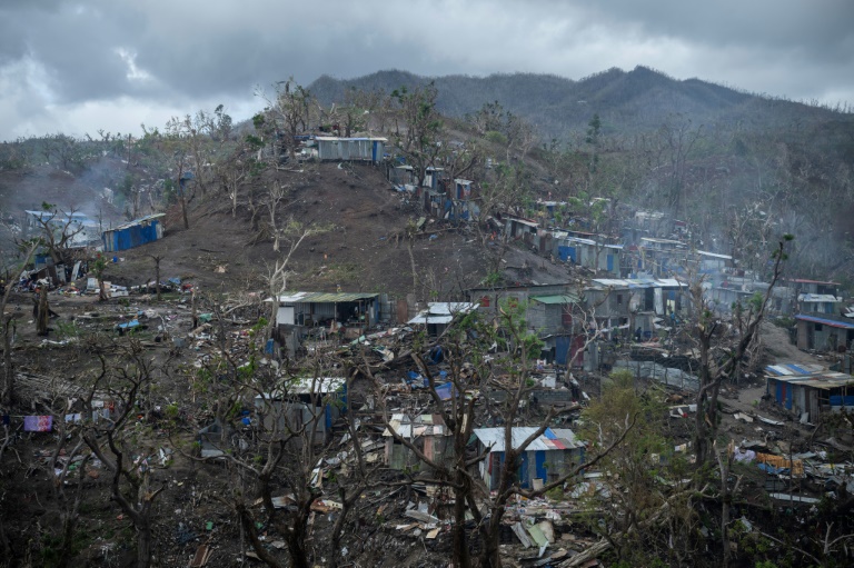 A Mayotte, la renaissance des bidonvilles fragilise le scénario de leur disparition