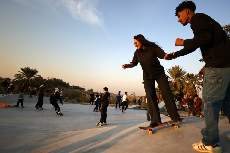 "Un lieu pour tous" : la première piste de skateboard ouvre à Bagdad