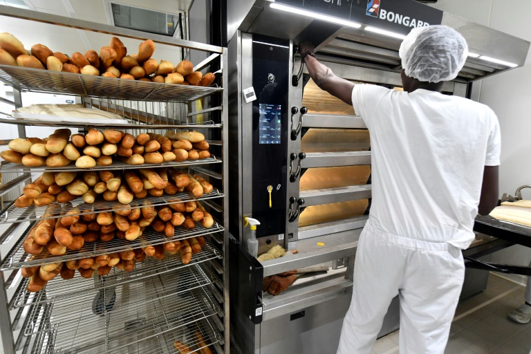 En prison, une boulangerie pour "trouver un sens" et "préparer l'après"