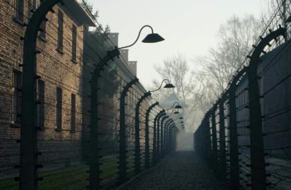 Le camp d'extermination d'Auschwitz-Birkenau, le 5 décembre 2019 à Oswiecim, en Pologne.jpg