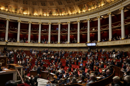 Les députés ont adopté une proposition de loi des écologistes qui instaure un impôt plancher de 2% sur le patrimoine des "ultra- riches", inspirée d'une proposition de l'économiste Gabriel Zucman