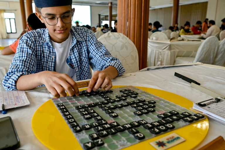 Au Pakistan, les jeunes étalent leur anglais châtié... sur les plateaux de Scrabble