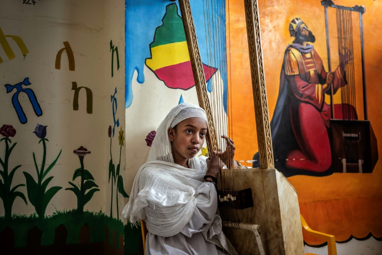 En Ethiopie, la musique ancestrale du begena comme "médecine de l'âme"