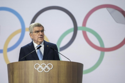 Le président du Comité international olympique Thomas Bach s'exprime lors de la 144e session à Cosa Navarino en Grèce, le 19 mars 2025