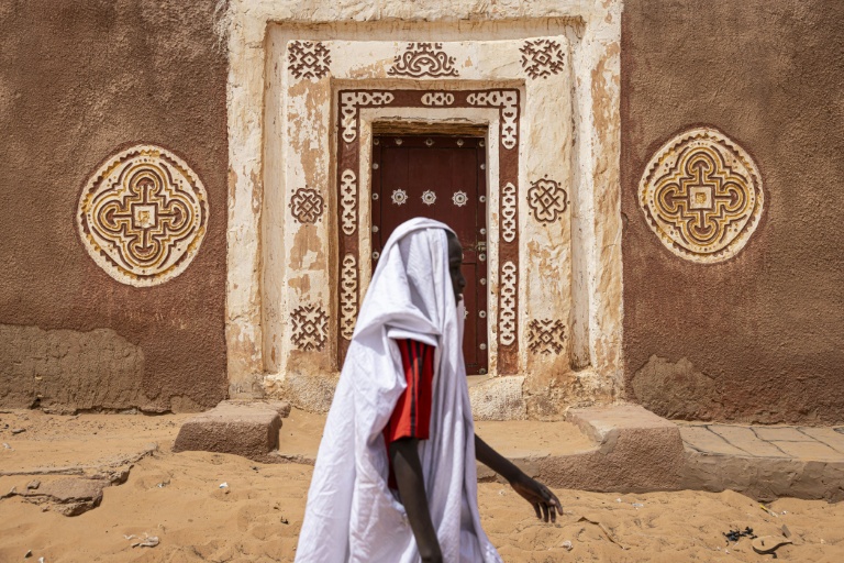 En Mauritanie, une ville médiévale et ses manuscrits centenaires à l'épreuve du désert