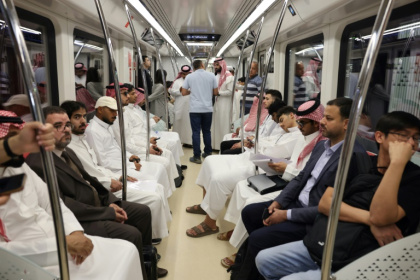 Des usagers dans le métro à Ryad, le 27 avril 2025 en Arabie saoudite - Fayez Nureldine (AFP) Des usagers dans le métro à Ryad, le 27 avril 2025 en Arabie saoudite - Fayez Nureldine (AFP)