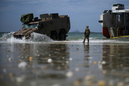 Un véhicule blindé amphibie Griffon débarque dans le cadre de l'opération POLARIS 25 à Plouhinec dans le Morbihan, dans l'ouest de la France, le 12 juin 2025 - Loic VENANCE (AFP) Un véhicule blindé amphibie Griffon débarque dans le cadre de l'opération POLARIS 25 à Plouhinec dans le Morbihan, dans l'ouest de la France, le 12 juin 2025 - Loic VENANCE (AFP)