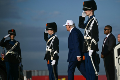 Le président américain Donald Trump arrive aux Pays-Bas le 24 juin 2025 pour participer au sommet de l’Otan à La Haye - Brendan SMIALOWSKI (AFP)