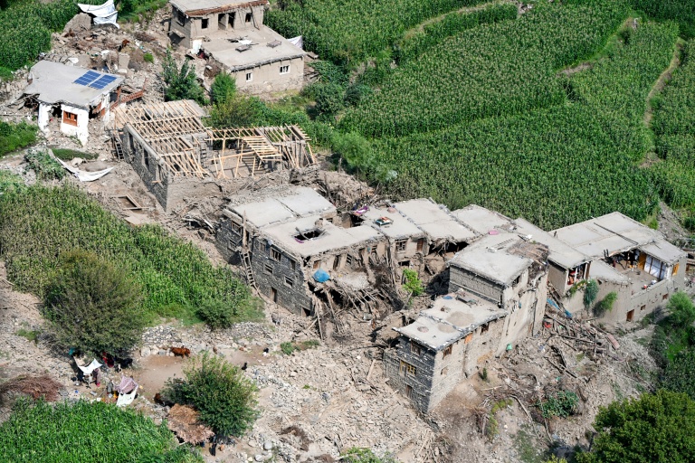 En Afghanistan, l'espoir de trouver des rescapés du séisme se réduit