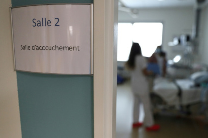 Le nombre de décès pourrait dépasser celui des naissances en France en 2025, a indiqué l'Insee à l'AFP - Pascal POCHARD-CASABIANCA (AFP)