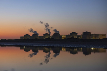 La centrale nucléaire de Gravelines, le 11 août 2025, dans le Nord - Sameer Al-DOUMY (AFP)