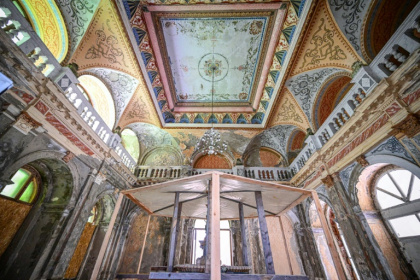 Le hall d'entrée des bains impériaux de Neptune, laissés à l'abandon, le 29 juillet 2025 à Baile Herculane, en Roumanie - Daniel MIHAILESCU (AFP) Le hall d'entrée des bains impériaux de Neptune, laissés à l'abandon, le 29 juillet 2025 à Baile Herculane, en Roumanie - Daniel MIHAILESCU (AFP)