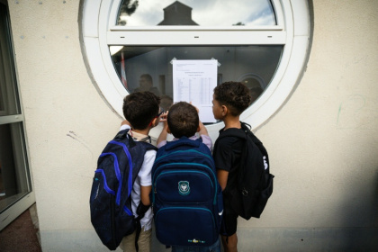 Retour aux cartables, cahiers et cours de récré: 12 millions d'écoliers, collégiens et lycéens font leur rentrée - CLEMENT MAHOUDEAU (AFP) Retour aux cartables, cahiers et cours de récré: 12 millions d'écoliers, collégiens et lycéens font leur rentrée - CLEMENT MAHOUDEAU (AFP)