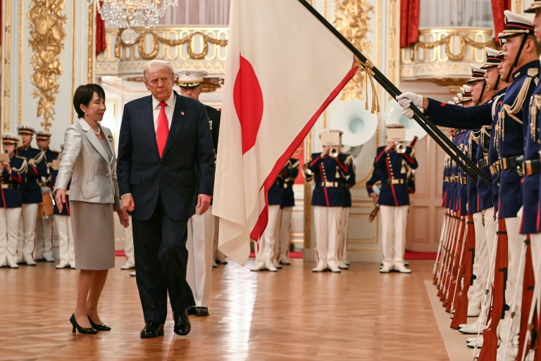 Vers un "nouvel âge d'or" : à Tokyo, Trump conquis par la nouvelle Première ministre Takaichi