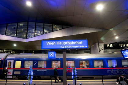 Les trains de nuit Vienne-Paris et Berlin-Paris ne circuleront plus dès le 14 décembre, après le retrait des partenaires français, a annoncé la compagnie ferroviaire autrichienne ÖBB - JOE KLAMAR (AFP)